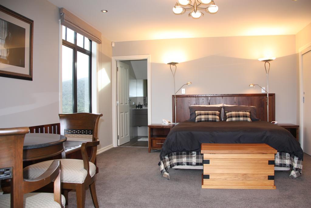 Dock Bay Lodge Те-Анау Екстер'єр фото
