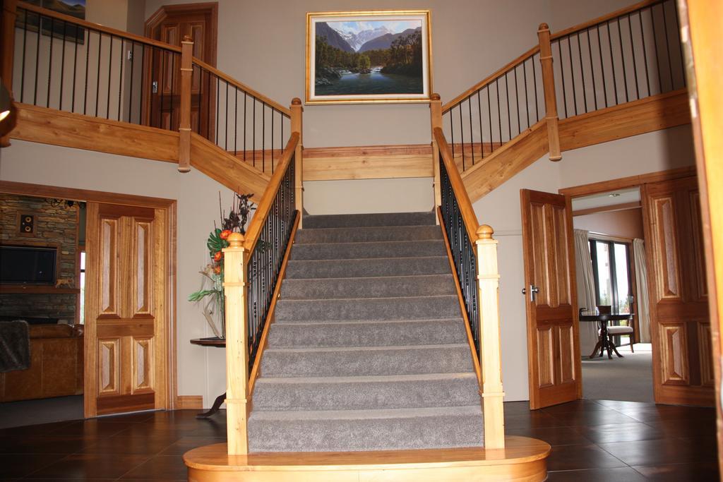 Dock Bay Lodge Те-Анау Екстер'єр фото