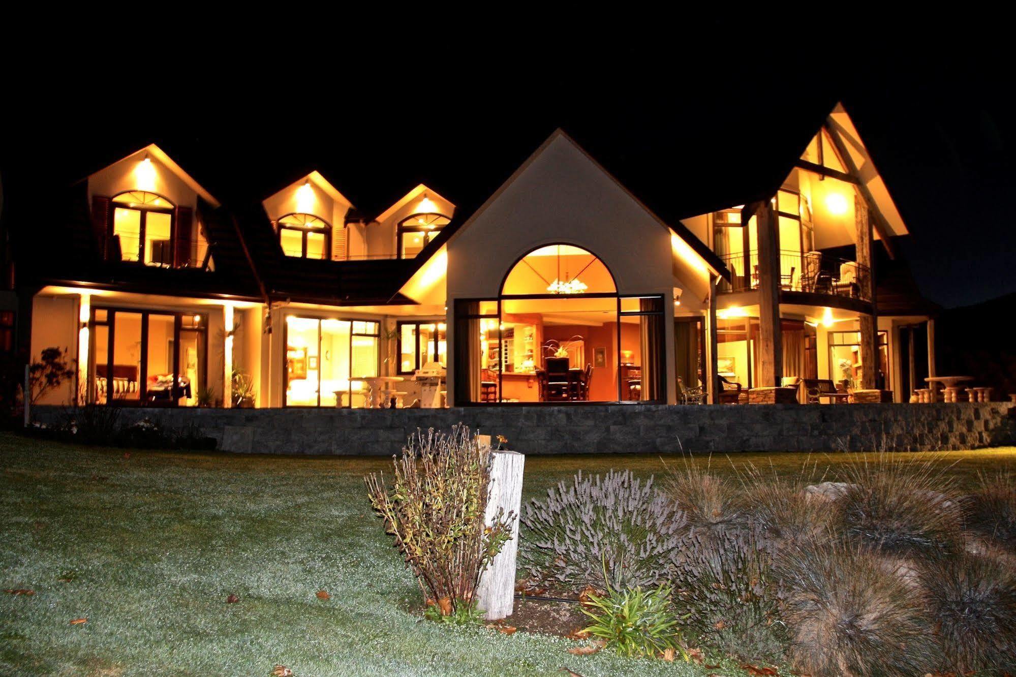 Dock Bay Lodge Те-Анау Екстер'єр фото